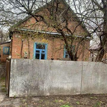 Продам будинок поряд з містом!