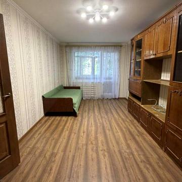Продаж 1к Вишенька