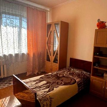 Продаж 2-кімнатної "київки" на Полєтаєва