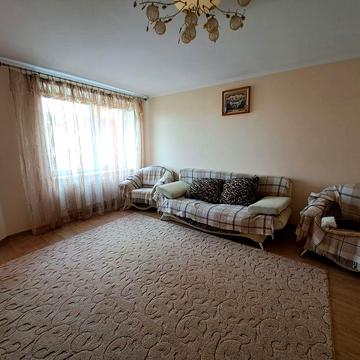 Продаж 3к квартири 77 кв. м на вул. Академіка Сергія Корольова