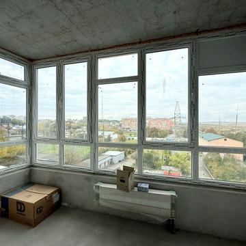 Простора 1к квартира, якісний забудовник Рауш, рн Вистава
