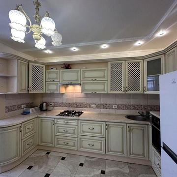 Оренда 2 кім. квартири, вул. Довга. Центр. Панорама Плаза.