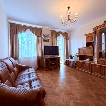 Оренда 2к квартири в люксовому будинку з подвірʼям та гаражем!Стрийська-Лазаренка!