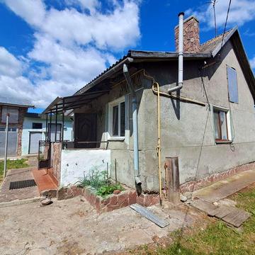 Продаж будинку та незавершеного дому в Чижикові