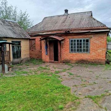 Будинок неподалік Полтави