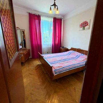 Продаж 2 кімнатної квартири по вулиці Липинського
