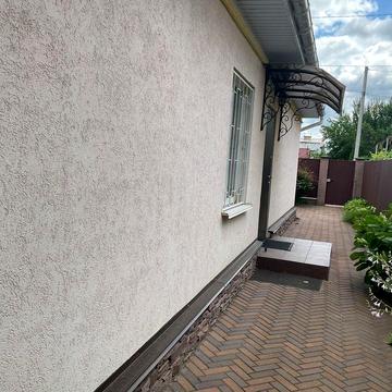 Сдаются отдельные полдома с хорошим ремонтом в центре
