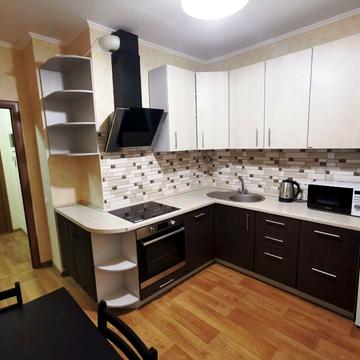 Київська вул., 245