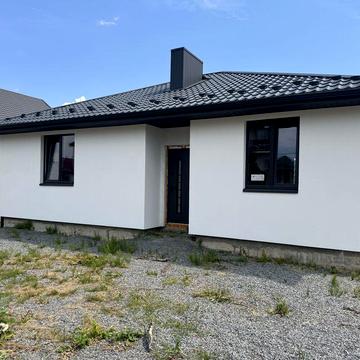 Продаж окремо стоячого будинку