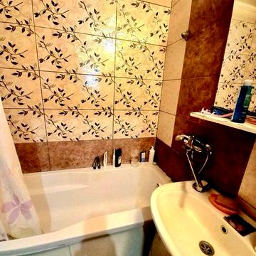 Продам 2 к квартиру на Жадова