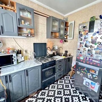 Продам квартиру в центрі міста