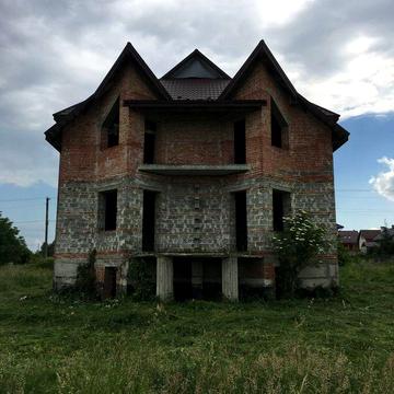Продаж будинку (дуплексу)