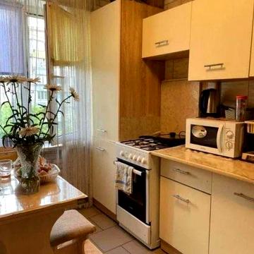 Продам 3-кімнатну квартиру на Таїрова в гарному стані вул. Сімї Глодан / Панорама (336-082)
