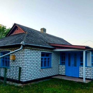 продається будинок у смт  +38093 852 3294