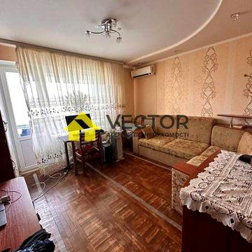 Продаж 1к квартири Покращеного Планування з Ремонтом.
