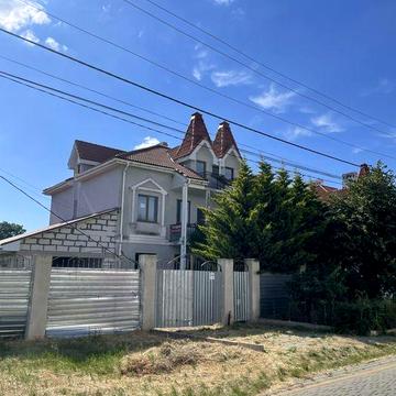 Продам будинок с .Молодіжне