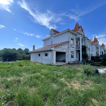 Продам будинок с .Молодіжне
