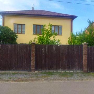 Довгострокова оренда двоповерхового будинку біля Львова | с. Сороки-Львівські