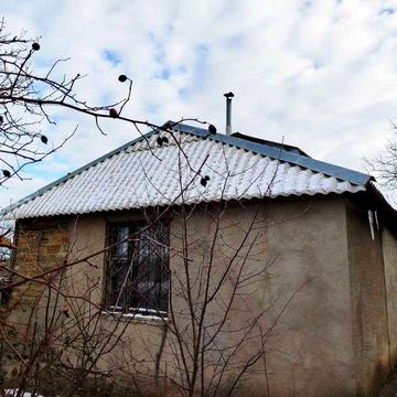Продам капітальний будинок зимового типу.