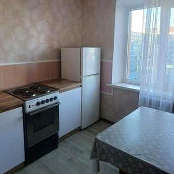 Продаж однокімнокімнатної на Лушпи (біля Атріума)
