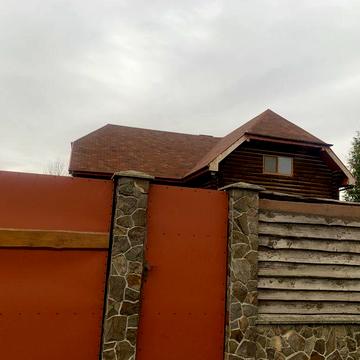 Продається будинок з каліброваного брусу( житло плюс бізнес)