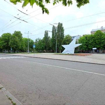 Продам 3к. кв. Новые дома Срочно Дворец Спорта Бульвар Юрьева