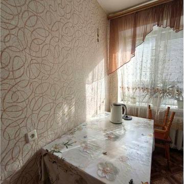 Квартира на Павла Корнелюка з кухнею 7.5м2