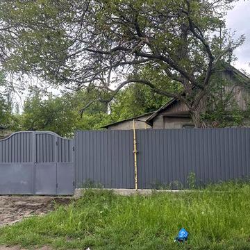 Редкое предложение !Участок  с Домом  газом и потенциалом на Слободке . газ . 10 соток.Є відновлення . выход на Киевскую трассу