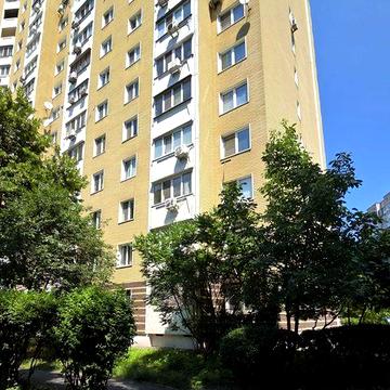 Продаж трикімнатної квартири Машинобудівна 21А, 90.5 метрів квадратних. Без комісії.