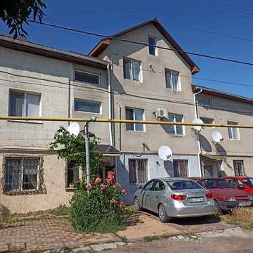 Продам 1 комнатная квартира в новом кирпичном доме на Черемушках. Двухконтурный газовый  котел/Согласны на программы