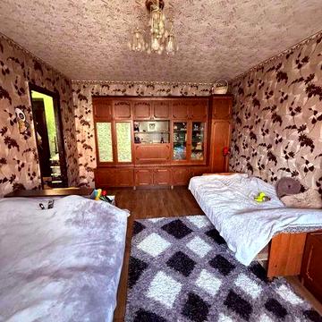Продаж 1ї квартири в смт.Володарка