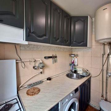 Продаю 1 кімнатну квартиру на вул. Котляревського 9