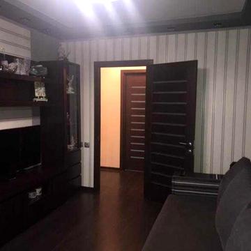 Продам 2-х кімнатну квартиру біля метро 23 Серпня.