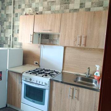 Продам однокімнатну  квартиру в Броварах район Ринку на Київській