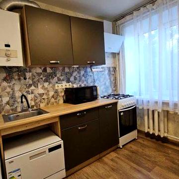 Боярка , вул. Б. Хмельницького, продаж 2-х кімнатна квартира з ремонтом