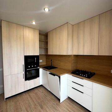 Продаж 1к квартири з новим, якісним ремонтом. Газ