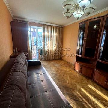 Продаж 2х-кімнатної квартири Печерськ Коновальця 46 м2 Центр Палац України