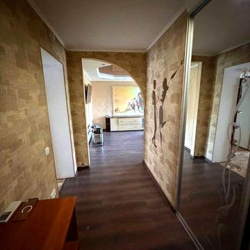 Сдам 3-комн. Квартиру на Победе