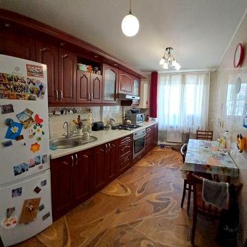 Продам трёх комнатную кв. в г. Самар ( Новомосковск).