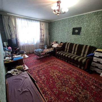 Продам не дорого 3-х кімнатну квартиру  на Льотному в м.Коростень