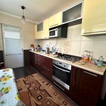 Продам 3-х кімнатну квартиру, 10 хвилин від метро Індустріальна
