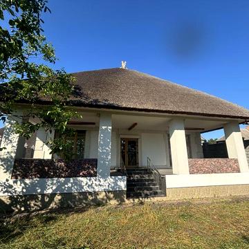 Предлагается к продаже уникальная загородная резиденция премиум-класса общей площадью 762,7 м²,