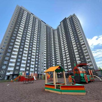 Супер 2-кімнатна квартира 67 м² на 4 поверсі у зданому будинку №1! Готовий ремонт, автономне опалення. Без комісії! ЖК Деснянський