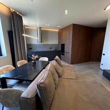 Сдам просторную 1-комнатную квартиру 65 м² в Кадор Сити на Краснова / 63 Жемчужина.  Первая сдача!