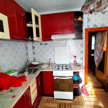 Здається 1кім Озерна біля 28 школи.Тільки дзвонити.