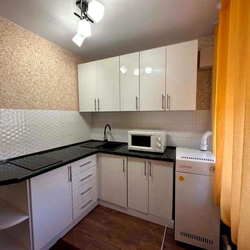 Продам затишну 3-ну квартиру у селищі Смига , Дубенський район.