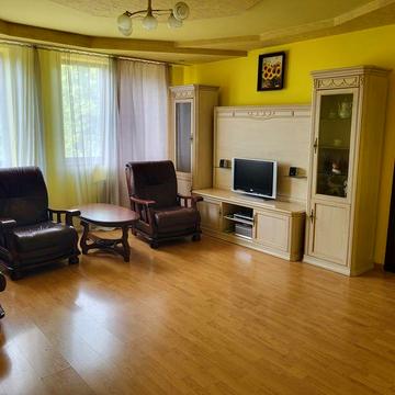 Здається 4-к квартира на Словянській набережній
