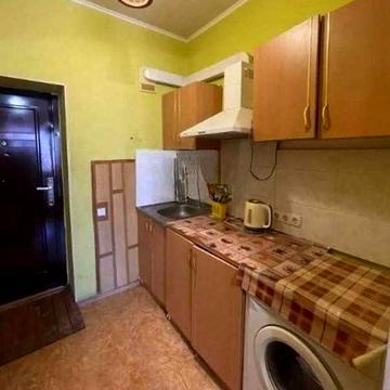 Продам гостинку со своими удобствами по ул. Харьковских Дивизий!