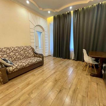 Продаж 3-к квартири 80000$ в центрі Одеси з ремонтом! Газовий котел, ракушняк, стелі 3.3м, балкон, перспектива мансарди, біля Дерибасівської