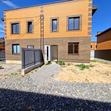 Продаж 2-поверхового дуплекса від забудовника